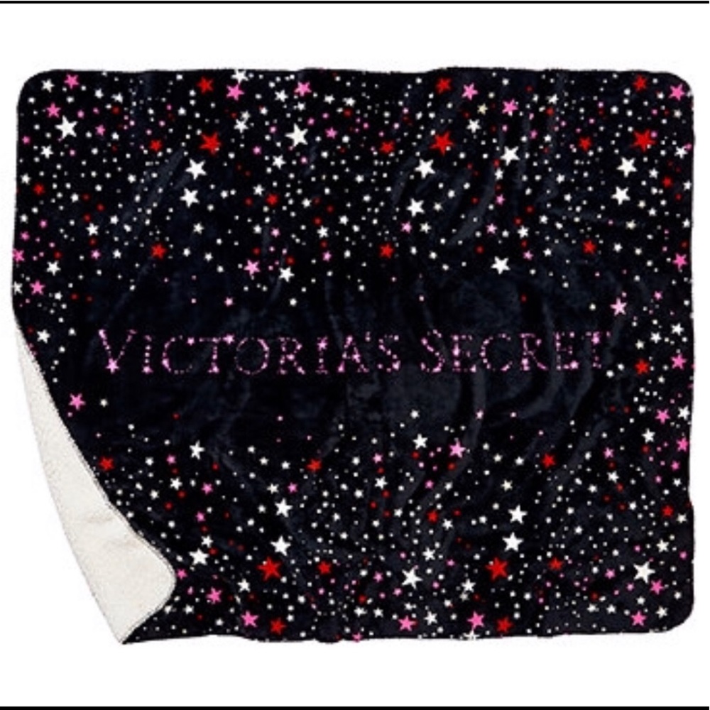 NWT Victoria’s Secret Sherpa blanket